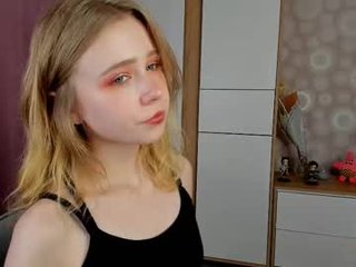 edytfisk teen cam babe wants to be fucked online as hard as possible