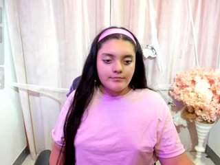 rose_blu_ BBW cam girl with big tits shows off her fuck skills on camera