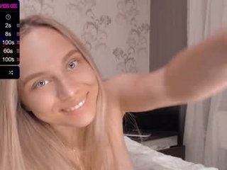 sexybarbi horny cam girl loves takes a cock deep in her pussy