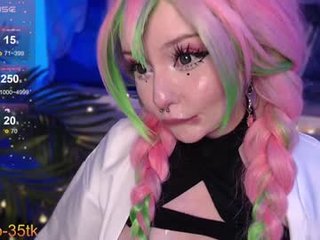 lina_diva cam babe likes squirting after getting pleasure from masturbation