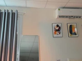 hanahwoods teen cam babe wants to be fucked online as hard as possible