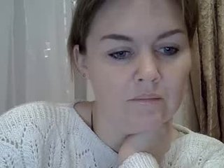 karennelsonx sex cam with a horny cute cam girl that's also incredibly naughty