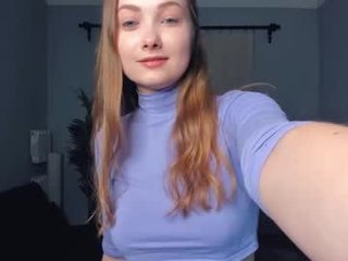 mycheeks4u sex cam with a horny cute cam girl that's also incredibly naughty