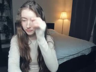 llkadream teen cam babe wants to be fucked online as hard as possible
