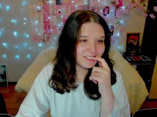 acid-kate brunette teen cam babe plays with her tight asshole