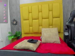 bryonycute cute cam babe likes squirting after some hot live cam action