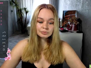 badgirl2609 blonde cam girl gets anal fuck of cute babe ass