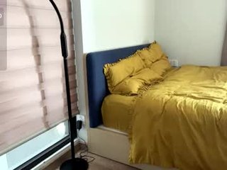 kim_ryu asian cam girl showing big tits