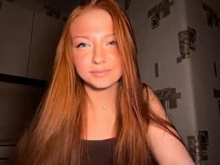 machelleunderdahl redhead cam babe enjoys great live sex for more experience