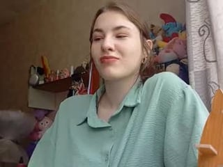 cucriecke sex cam with a horny cute cam girl that's also incredibly naughty