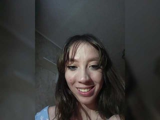 wenly brunette russian cam girl gives me all my dirty dreams