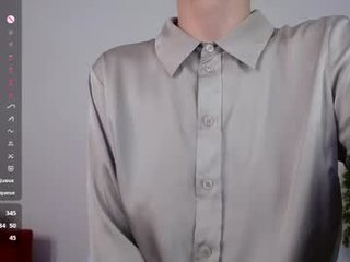 izzy_cam nude cam bitch enjoys hard live sex on camera