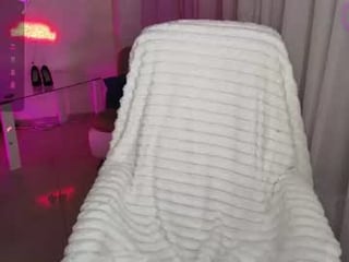 noirkat cam babe with big tits in private live sex show