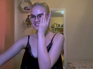 synnecure cute cam babe likes wearing the sluttiest panty live on sex cam