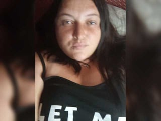 angelinakiss96 brunette cam babe presents kiss show online