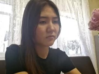 daisyzebley asian teen cam babe plays with her ass hole