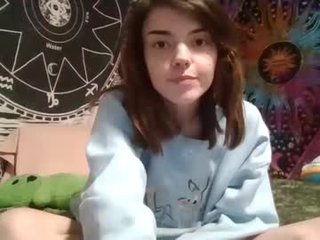 faerienugs teen cam babe wants to be fucked online as hard as possible