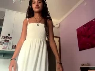butterflyboop cam babe with big tits in private live sex show