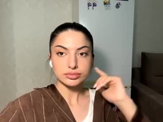 evelynroehler teen cam babe wants to be fucked online as hard as possible