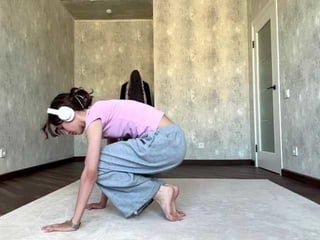 sunnicunningan brunette teen cam babe plays with her tight asshole