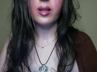 velira_ english cam babe likes masturbating live during her adult sessions