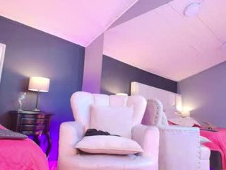 samanthamilf__ cam babe with big boobs loves lingerie fetish online