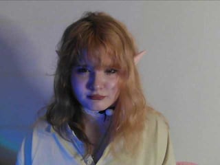 jinxie brunette russian cam girl gives me all my dirty dreams