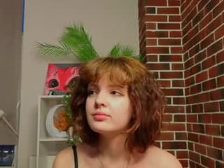hyelorenson teen cam babe wants to be fucked online as hard as possible