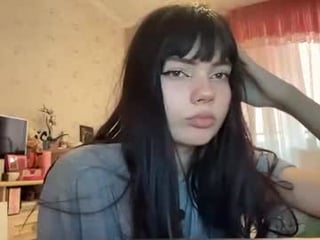 bobbiefreas teen cam babe wants to be fucked online as hard as possible