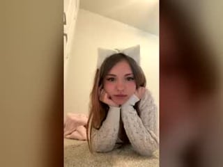 savvyxoxo00 teen cam babe wants to be fucked online as hard as possible