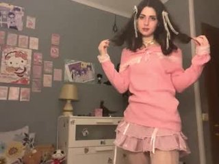 hedwiggrossberg teen cam babe wants to be fucked online as hard as possible