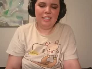 alessalovex cam girl in private chat fulfills your desire online