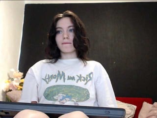 danielle-morina brunette teen cam babe plays with her tight asshole