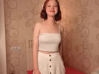 maisiemiller redhead cam babe enjoys great live sex for more experience