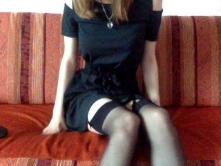 -monika- european cam babe shows striptease to excite you online