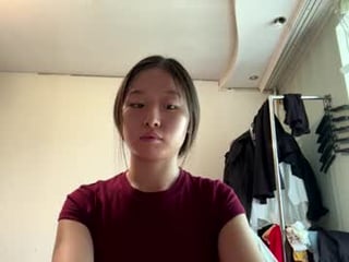 lennaguzzardo petite asian cam girl in dirty live sex show