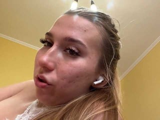 brigittemcchristian blonde teen cam babe plays with her tight asshole