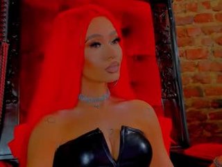 moniqueresse beautiful cam babe has the ever-willing mens at her service, and she uses him for all he's good for