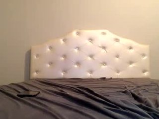 nikkib333 cam babe wants her pussy fucked hard on camera