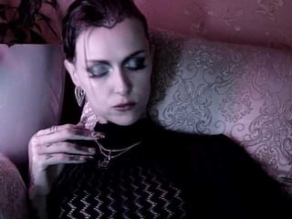 haermit brunette cam girl loves being a submissive kink slut