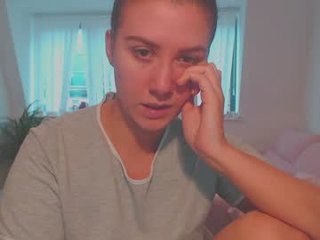 natasha1923 cam girl in private chat fulfills your desire online