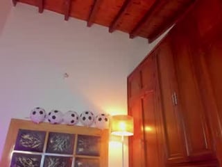 serain_hot latina cam girl knows that good sex is healing everything