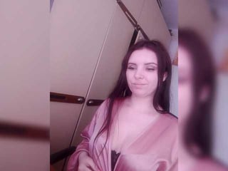 mira-5a teen cam babe wants face fuck in private live chat