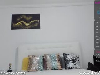 johanna_wet horny cam babe - her special appeal is wet little pussy and naked body 