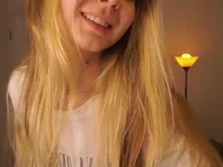 elizabethennals teen cam babe wants to be fucked online as hard as possible