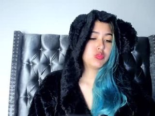 annyy_johnson nude cam babe throat abused while holding her own feet online