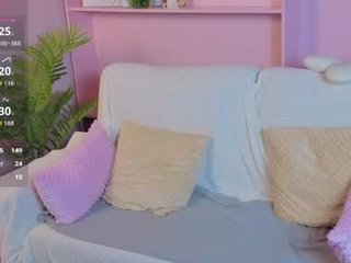 _ash_leyy_ teen cam babe wants to be fucked online as hard as possible