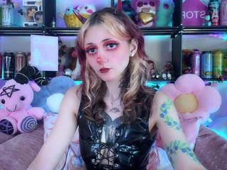 devil-baby naked blonde cam babe online