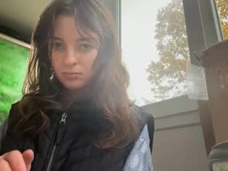 daniellevaulet teen cam babe wants to be fucked online as hard as possible