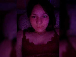 mangooyess1 russian teen cam babe, her body craves a man's touch online